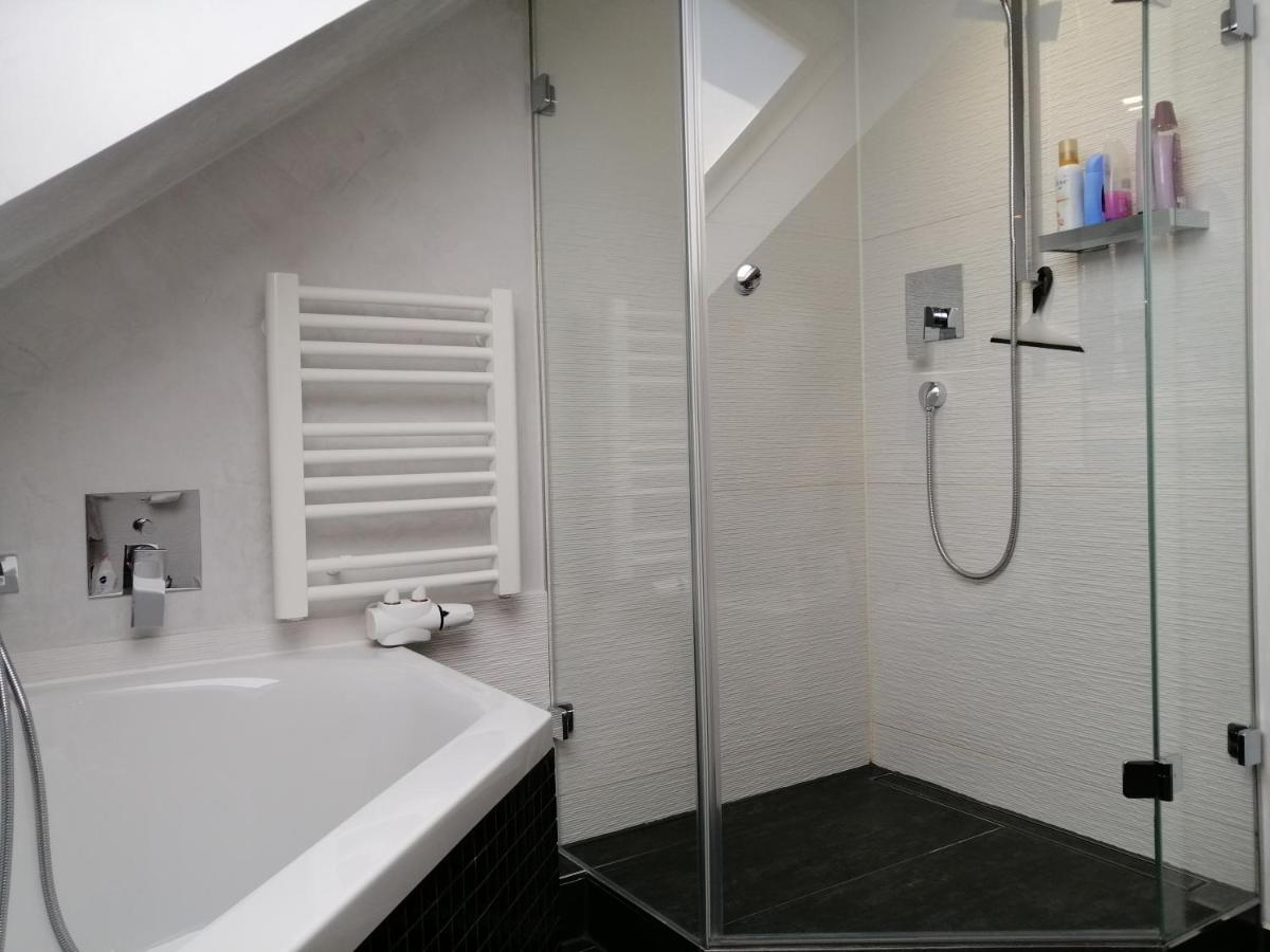 Ruhige Wohnung In Der Naehe Von Frankfurt ケルクハイム（タウヌス） エクステリア 写真