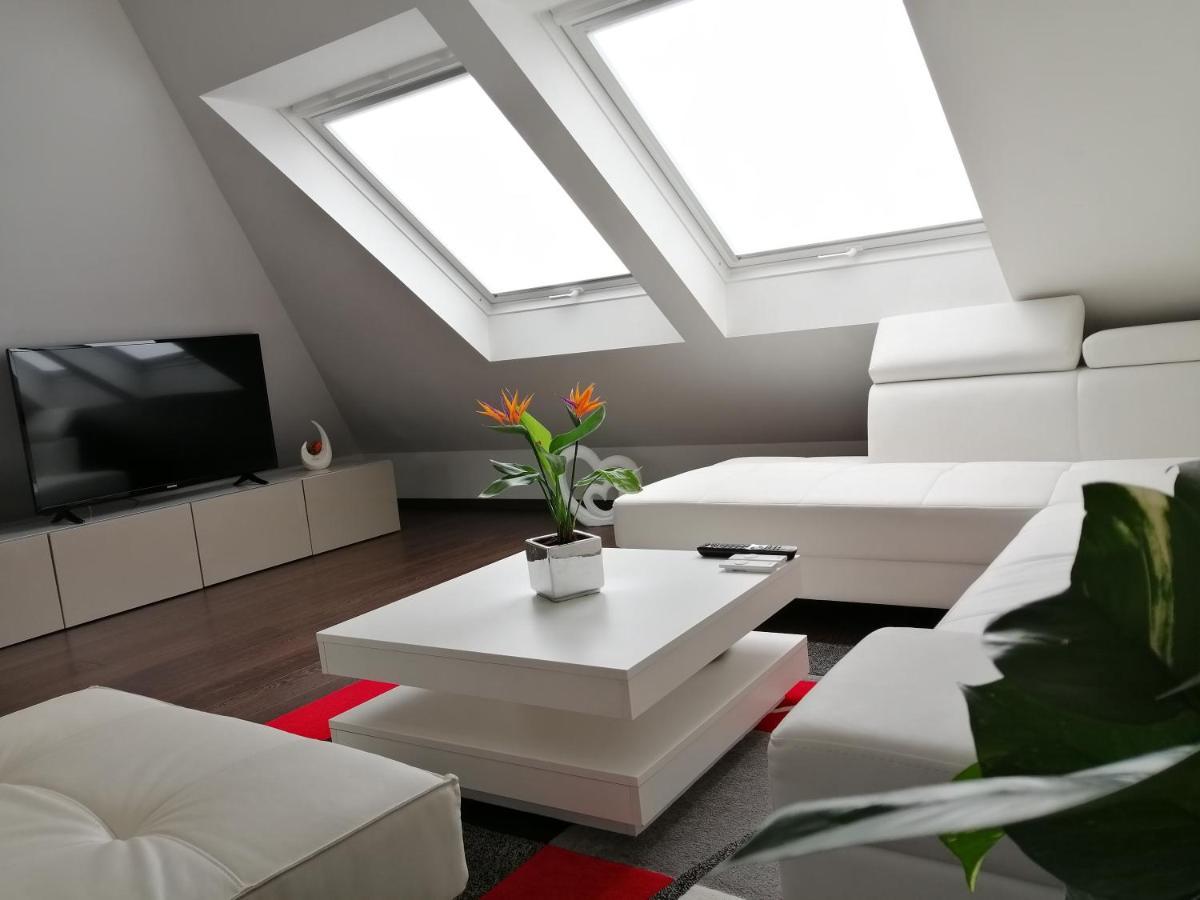 Ruhige Wohnung In Der Naehe Von Frankfurt ケルクハイム（タウヌス） エクステリア 写真