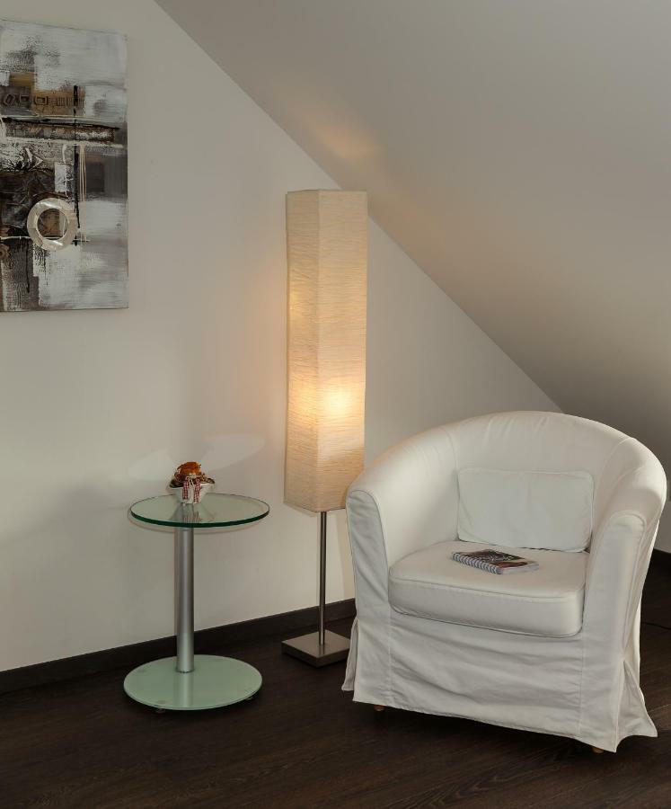 Ruhige Wohnung In Der Naehe Von Frankfurt ケルクハイム（タウヌス） エクステリア 写真